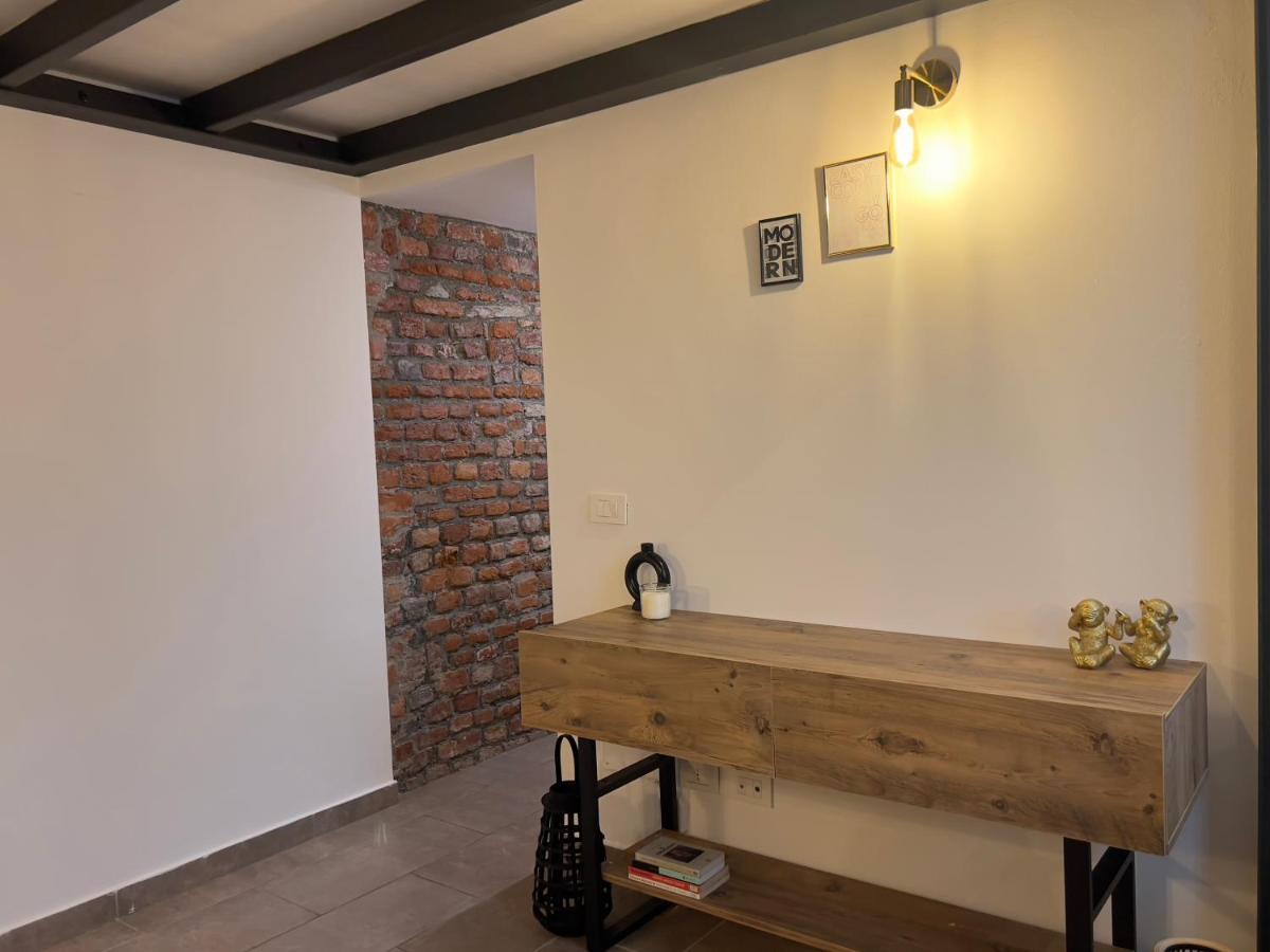 Regina Milano In Porta Romana 3 - Sky Tv, Wifi & Breakfast Box Apartment Exterior foto