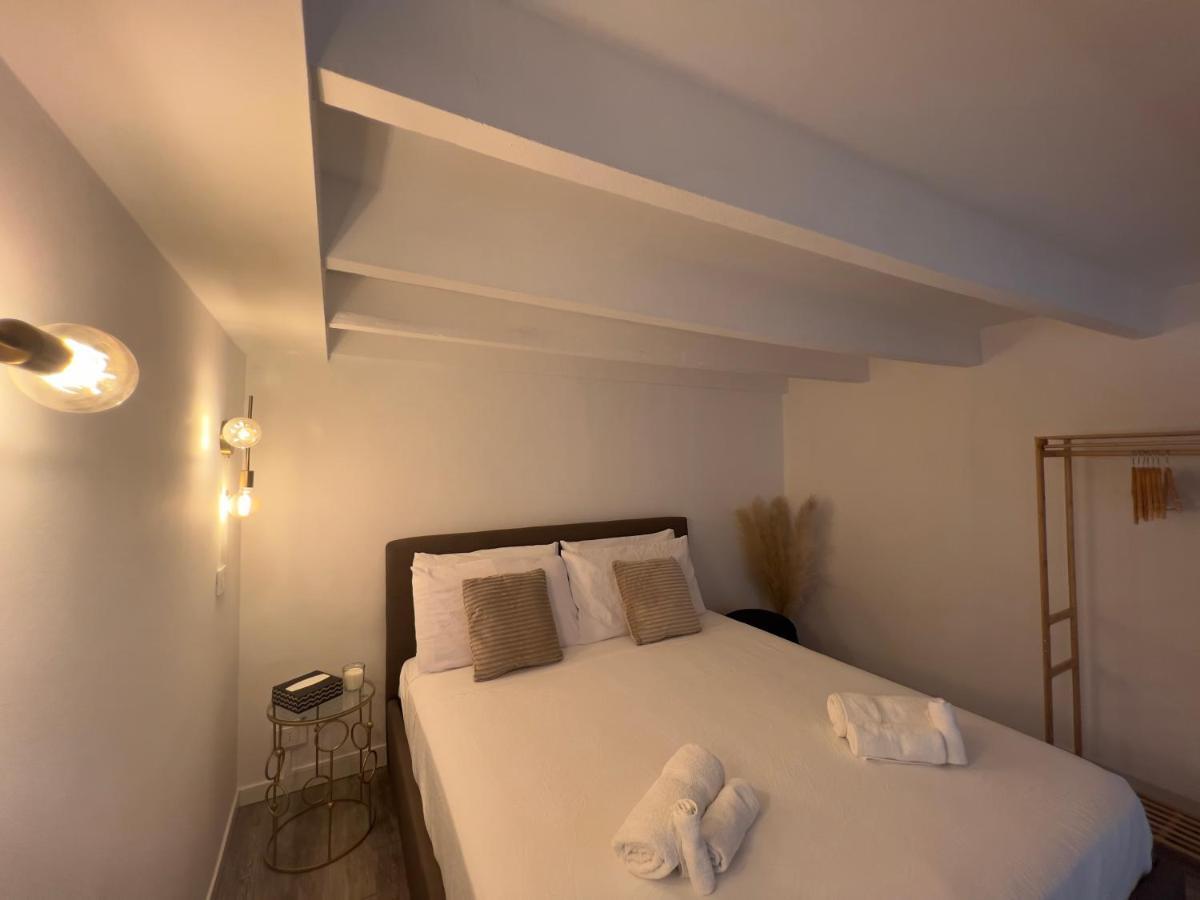 Regina Milano In Porta Romana 3 - Sky Tv, Wifi & Breakfast Box Apartment Exterior foto