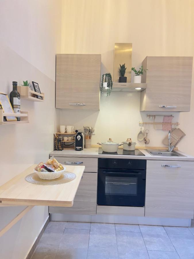 Regina Milano In Porta Romana 3 - Sky Tv, Wifi & Breakfast Box Apartment Exterior foto