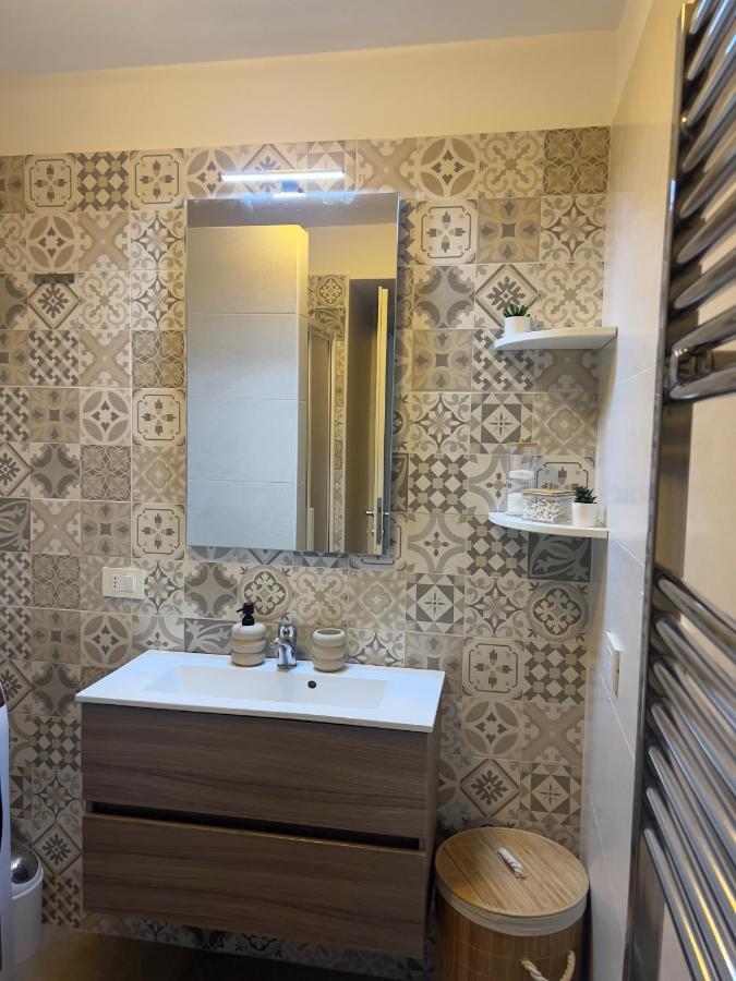 Regina Milano In Porta Romana 3 - Sky Tv, Wifi & Breakfast Box Apartment Exterior foto